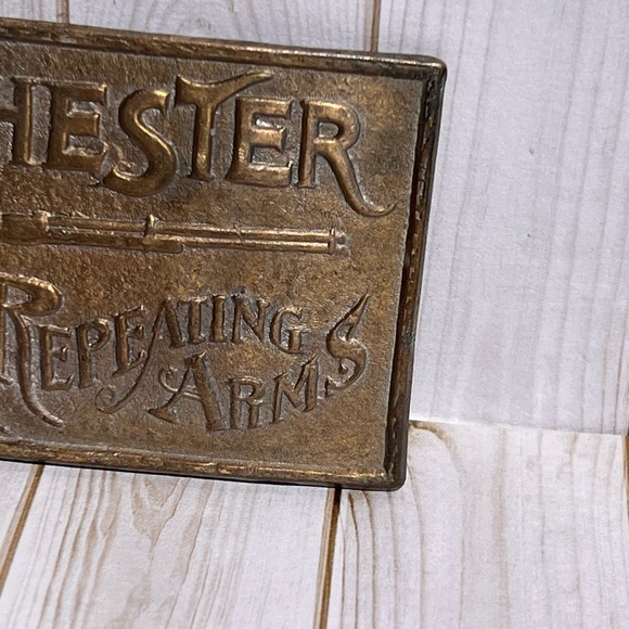 Vintage Brass Winchester Repeating Arms Belt Buckle - Picture 4 of 8